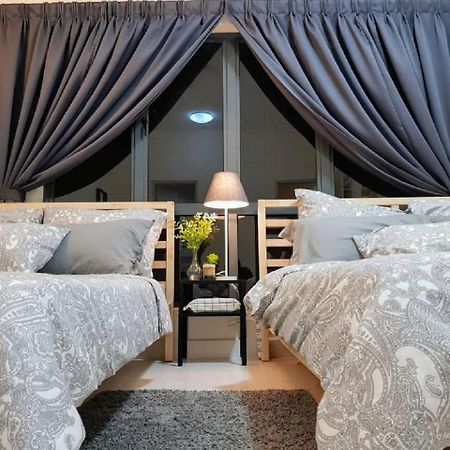 Puchong 8-12 Pax 5Min Lrt Cozy Apartment Ioi Mall Екстериор снимка