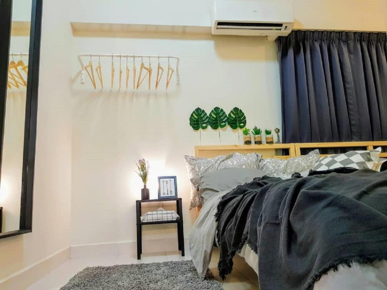 Puchong 8-12 Pax 5Min Lrt Cozy Apartment Ioi Mall Екстериор снимка