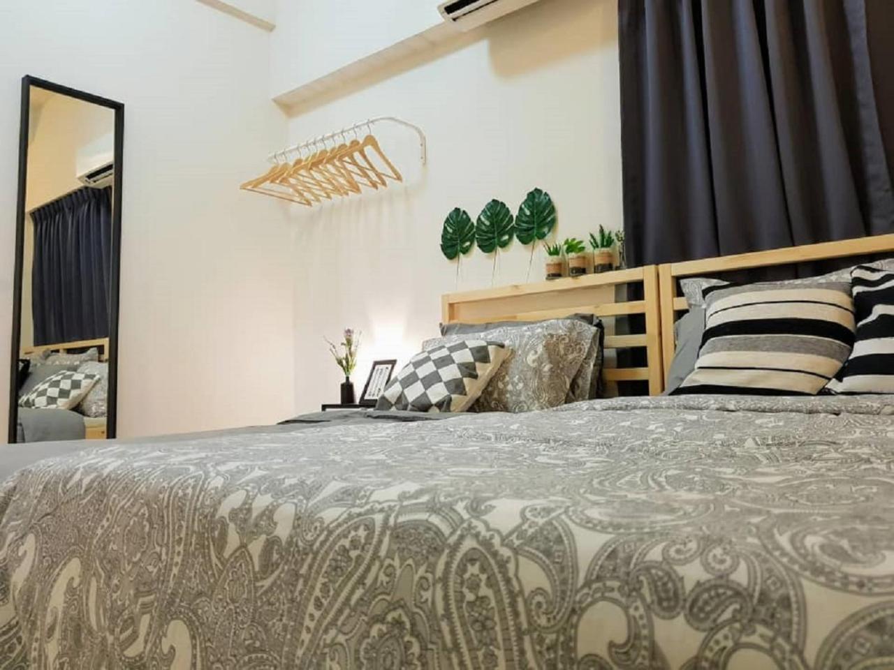 Puchong 8-12 Pax 5Min Lrt Cozy Apartment Ioi Mall Екстериор снимка